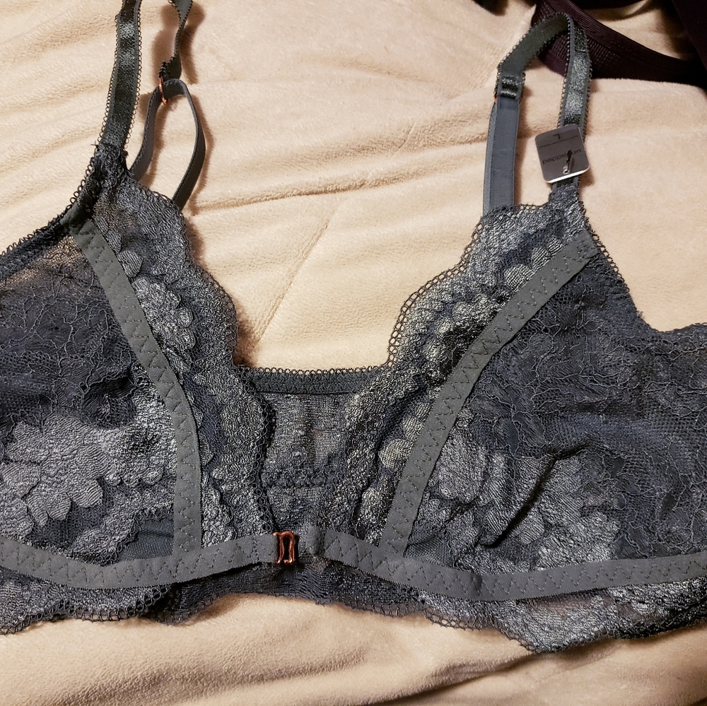 Modcloth Lacy bralette - Picture 4 of 7